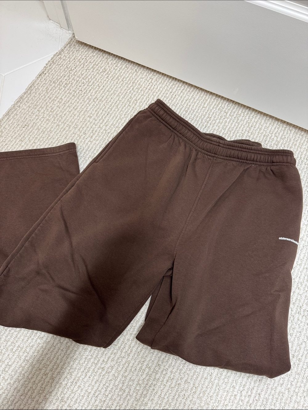 Sisters and Seekers Trademark Wide Leg Sweatpants in Ralph - petite size large - Picture 3 of 4